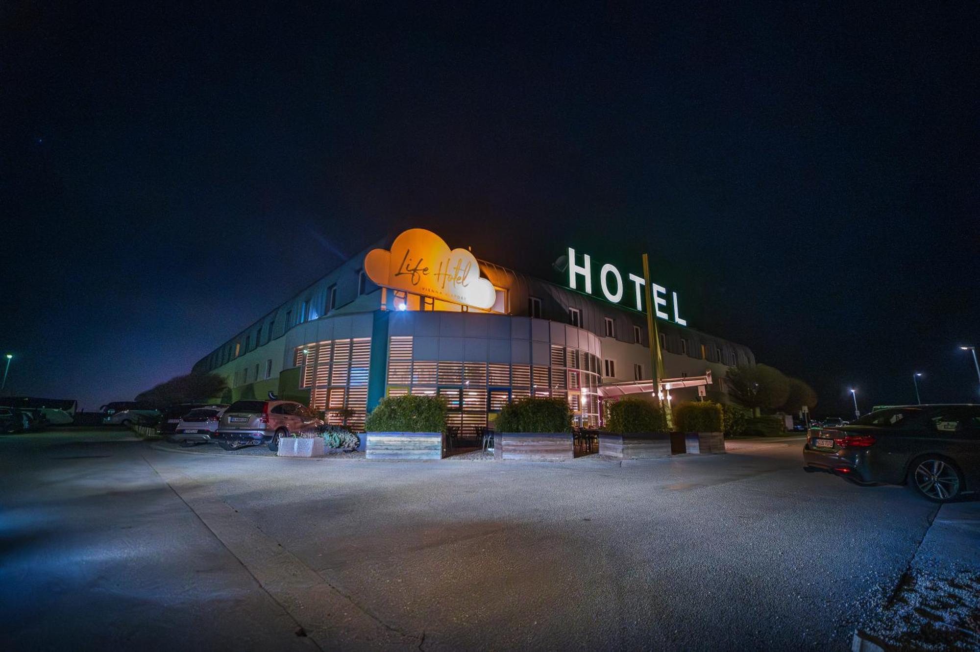 Lifehotel Vienna Airport Fischamend Eksteriør billede