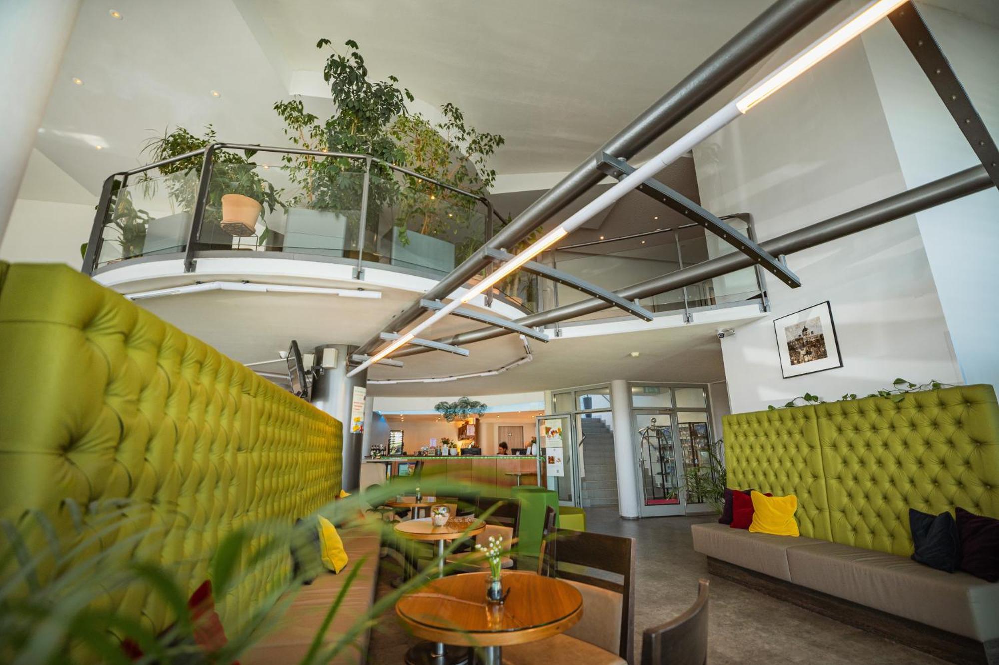 Lifehotel Vienna Airport Fischamend Eksteriør billede