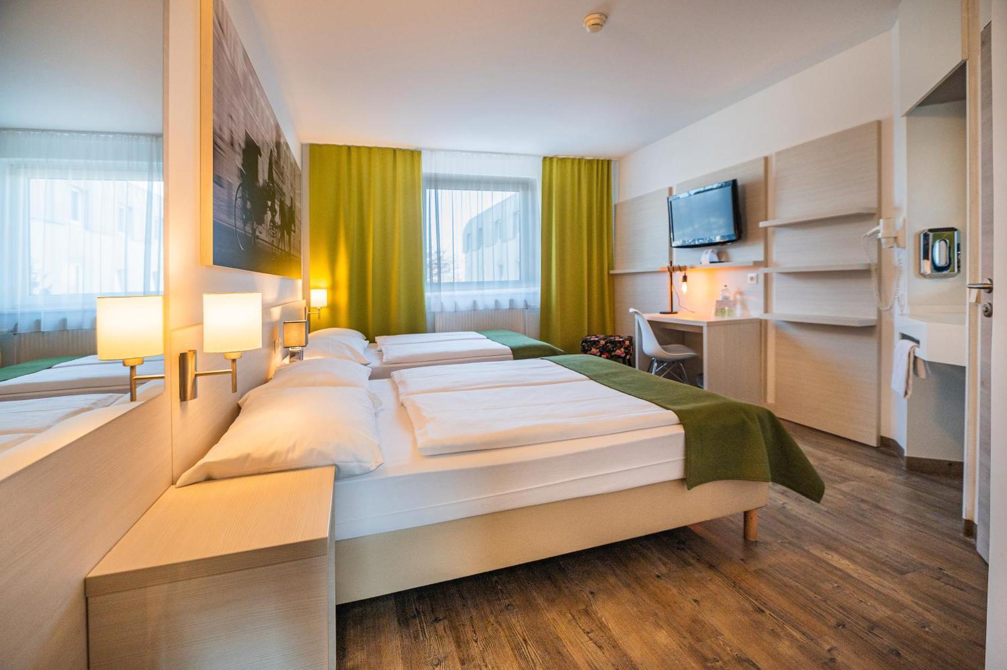 Lifehotel Vienna Airport Fischamend Eksteriør billede