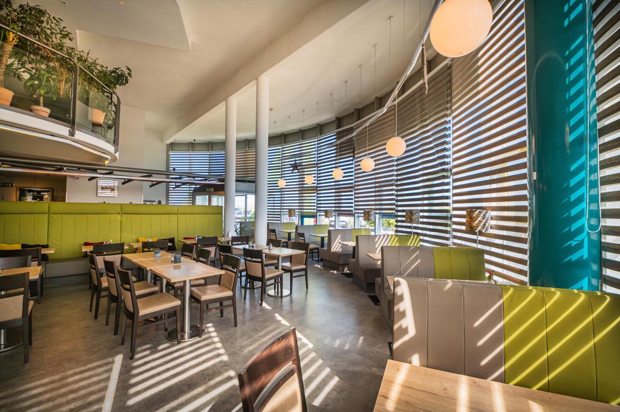Lifehotel Vienna Airport Fischamend Eksteriør billede