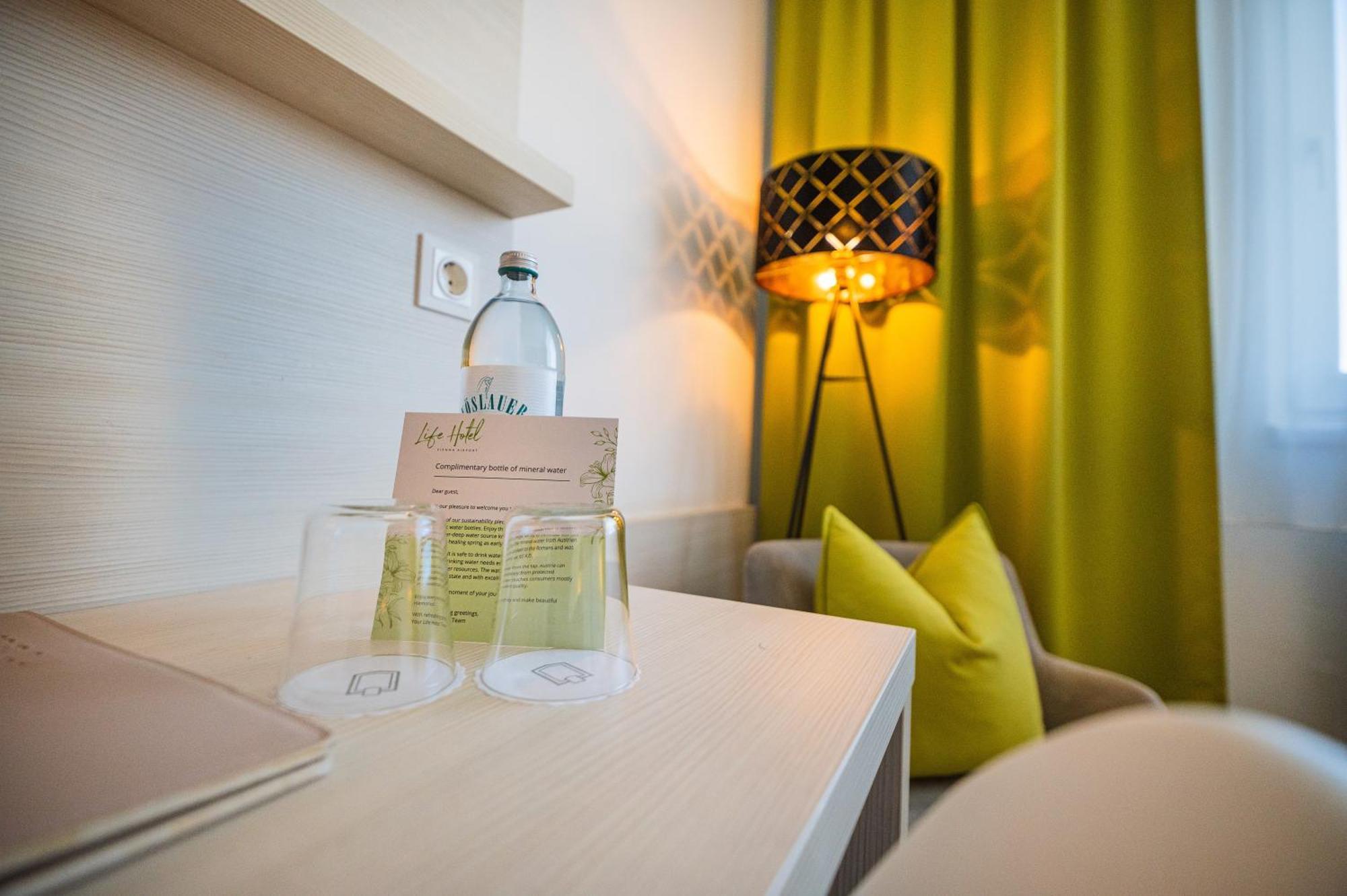 Lifehotel Vienna Airport Fischamend Eksteriør billede