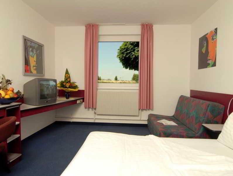 Lifehotel Vienna Airport Fischamend Eksteriør billede